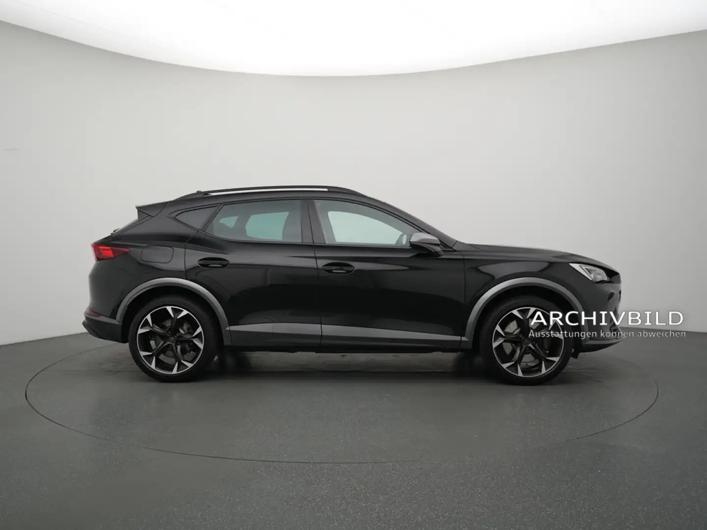 CUPRA Formentor VZ e-Hybrid PANO AHK ACC NAVI VIRT Schwarz - 2