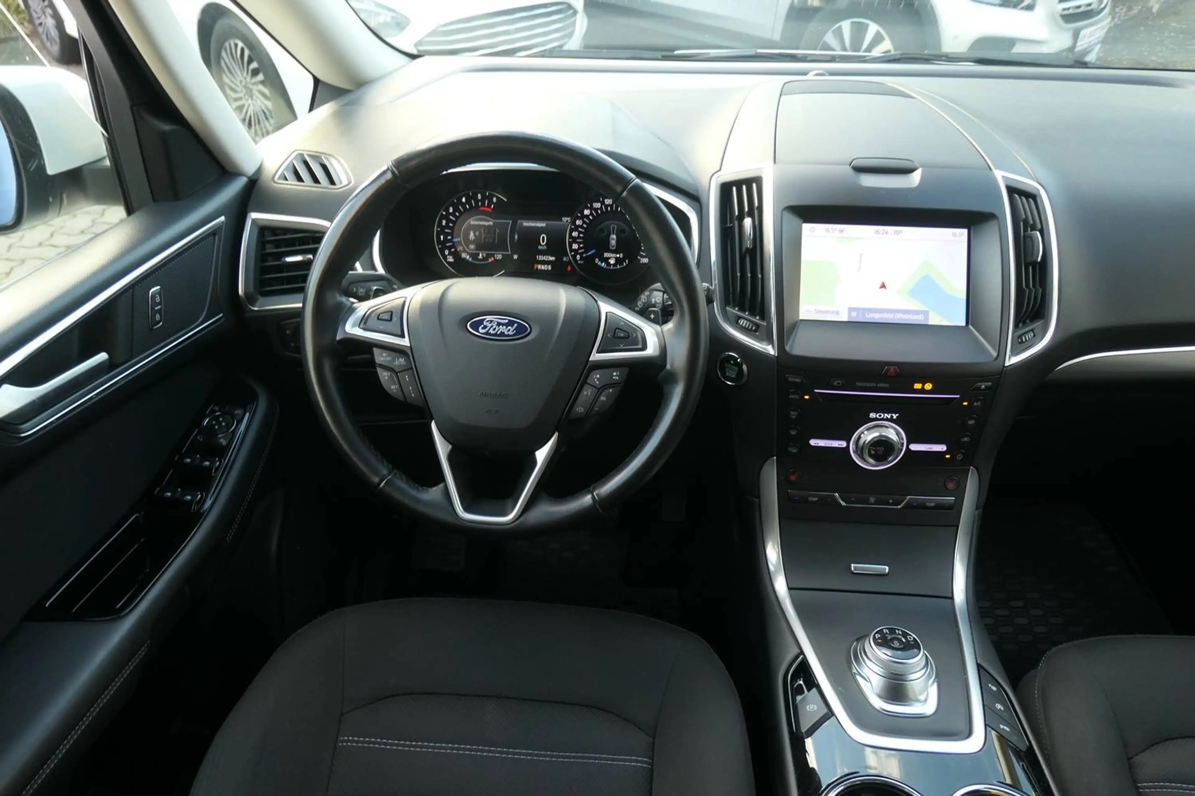 Ford Galaxy Galaxy Diesel 2.0 TDCi Aut. Titanium 7Sitzer LED Kamera AHK Top Zustand! — photo 6