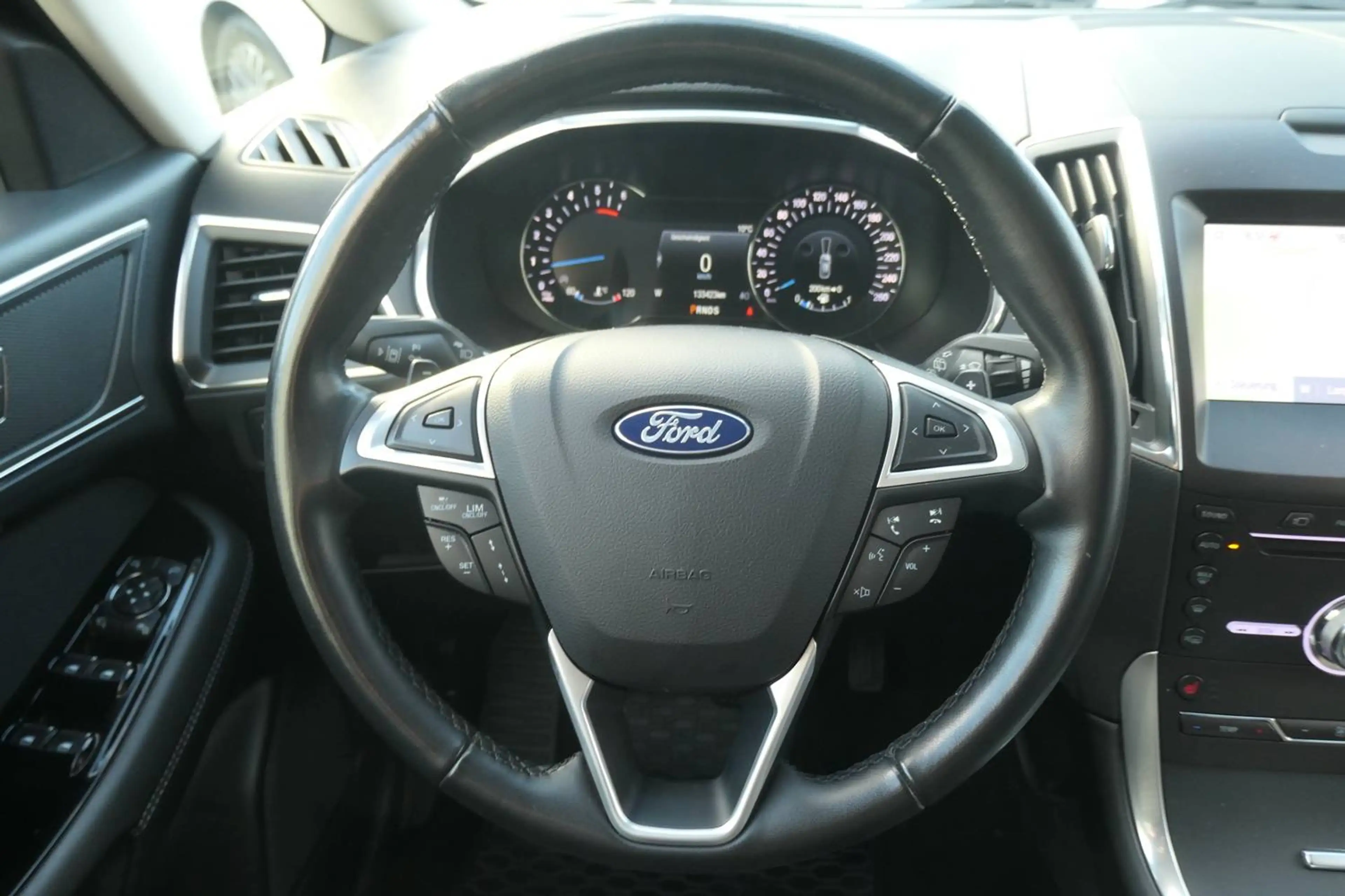 Ford Galaxy Galaxy Diesel 2.0 TDCi Aut. Titanium 7Sitzer LED Kamera AHK Top Zustand! — photo 8