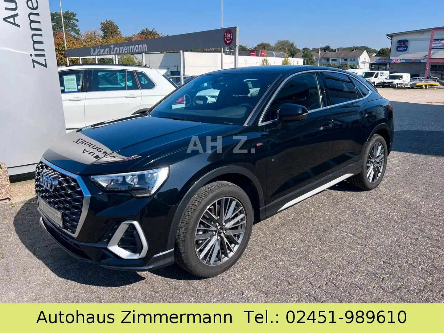 Audi Q3 Sportback 40 quattro S line AHK*MMI*KAM*19" Schwarz - 1