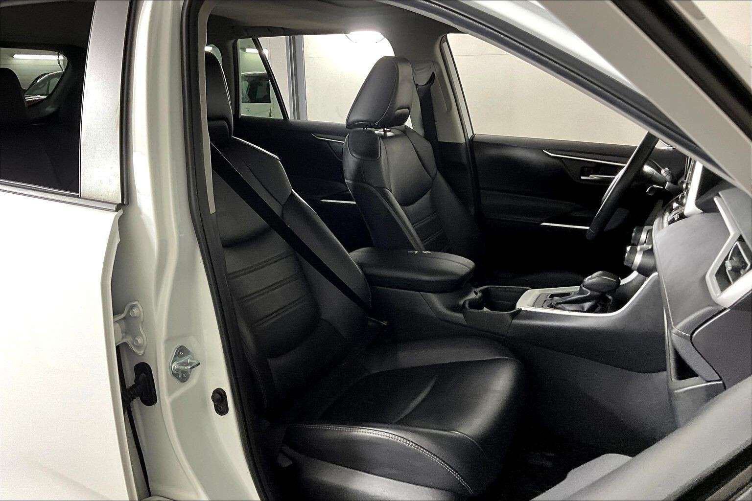 used 2019 Toyota RAV4 car, priced at $27,998