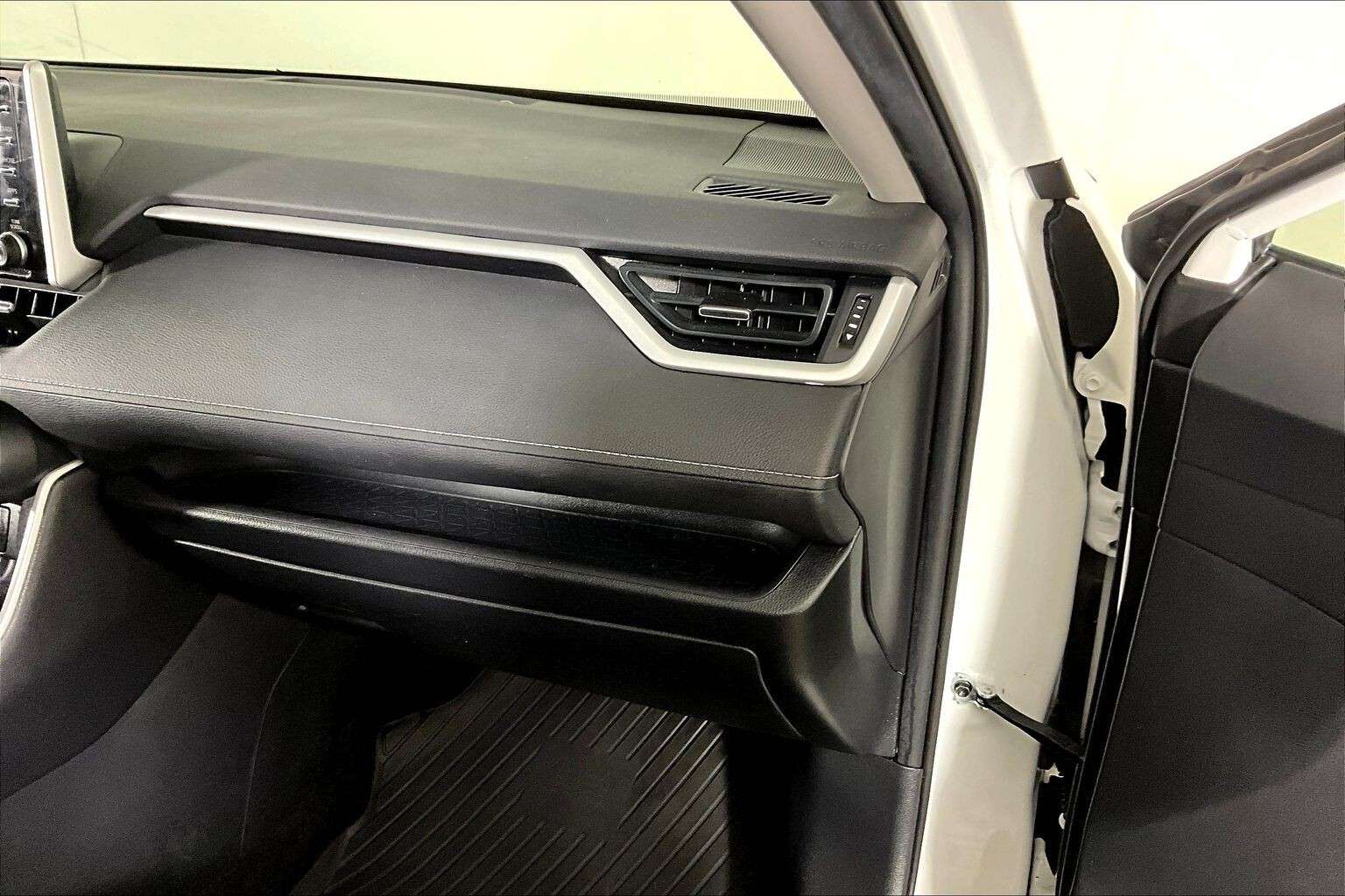 used 2019 Toyota RAV4 car, priced at $27,998
