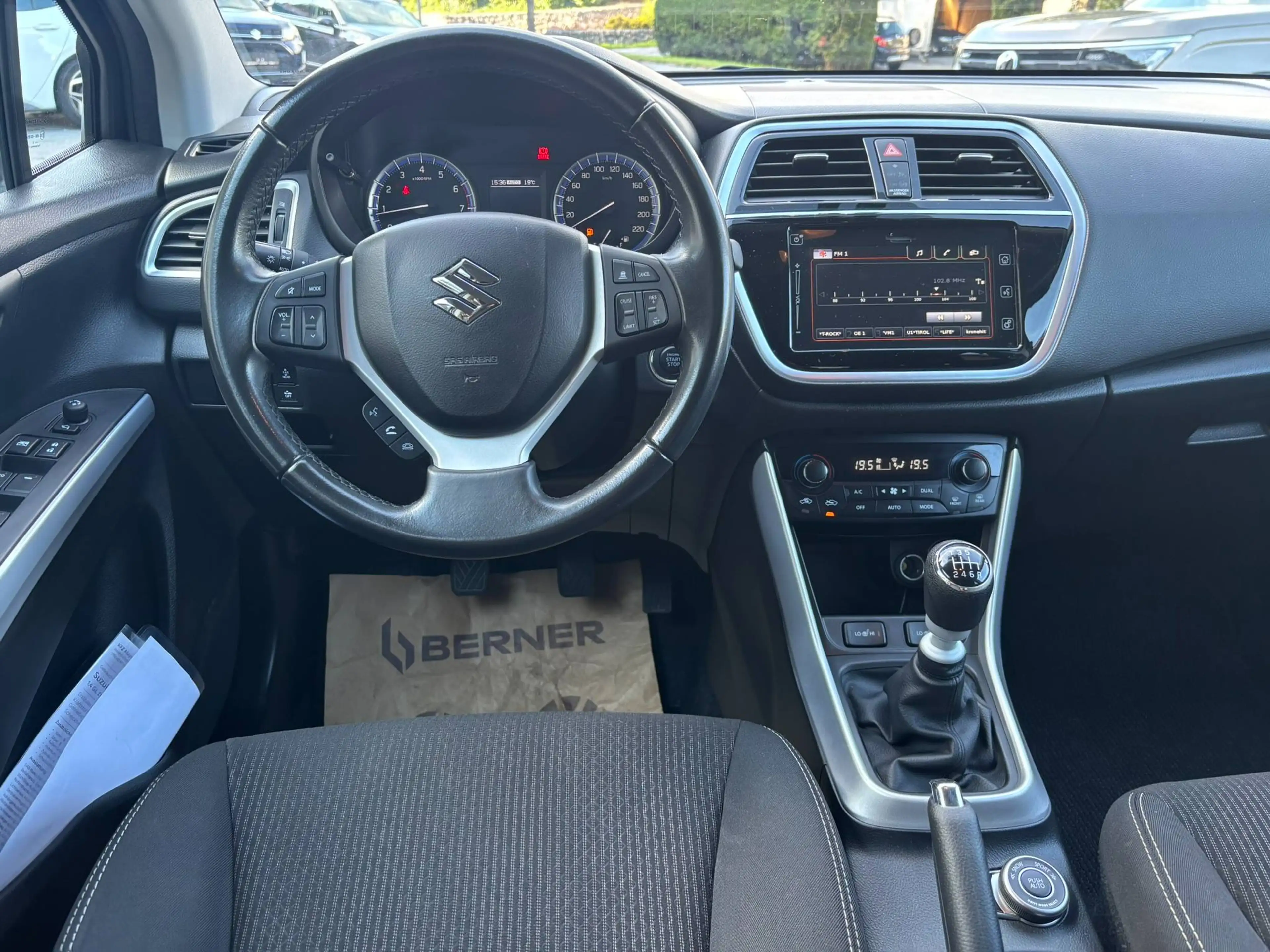 Suzuki SX4 S-Cross 1,4 GL DITC Hybrid ALLGRIP Shine — photo 11