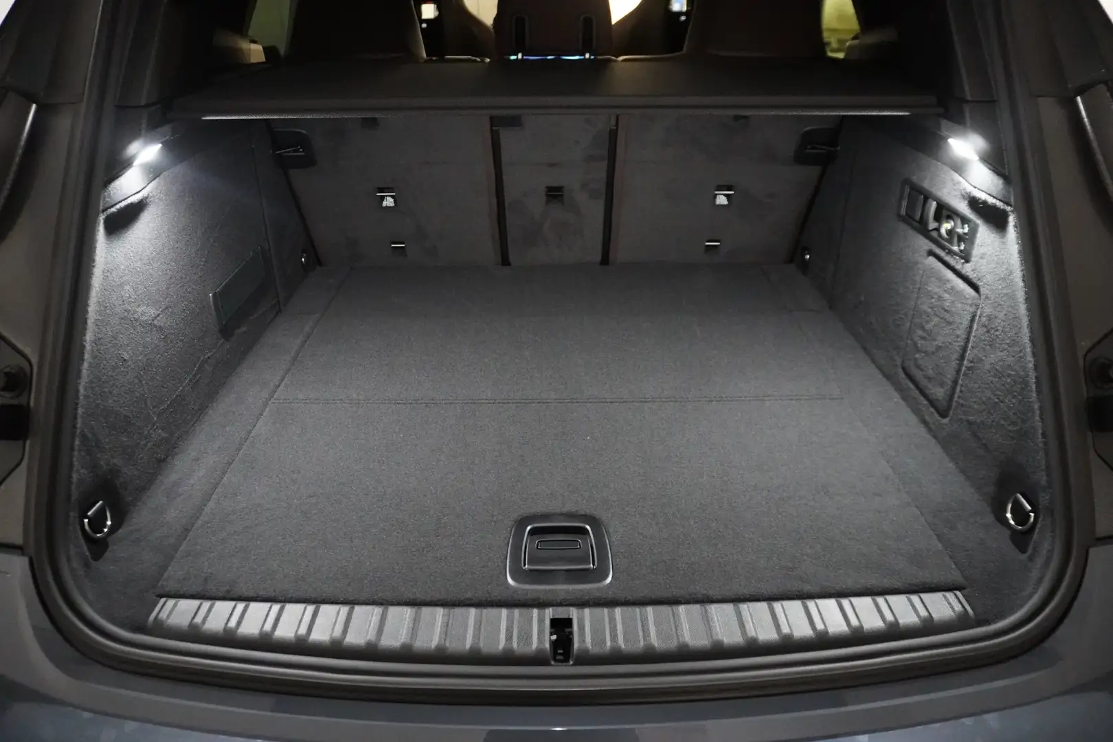 BMW iX xDrive40 Grau - 2