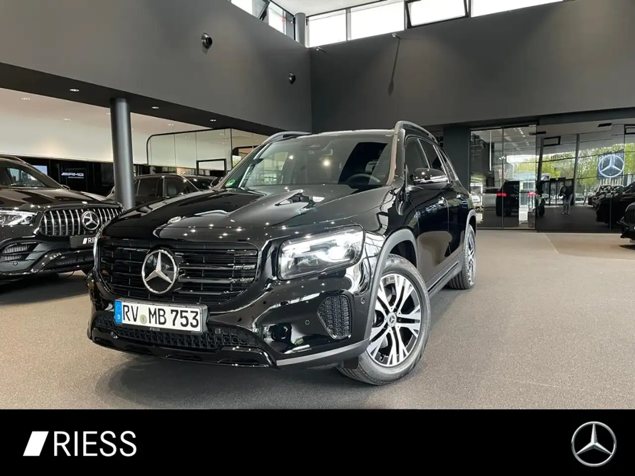 Mercedes-Benz GLB 200