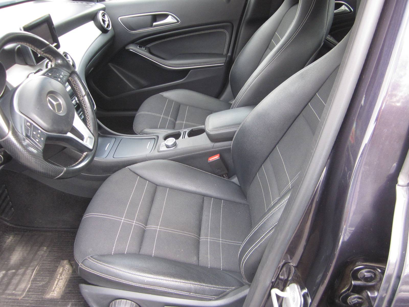 Mercedes-Benz GLA 200 GLA 7G-DCT Edition — photo 6