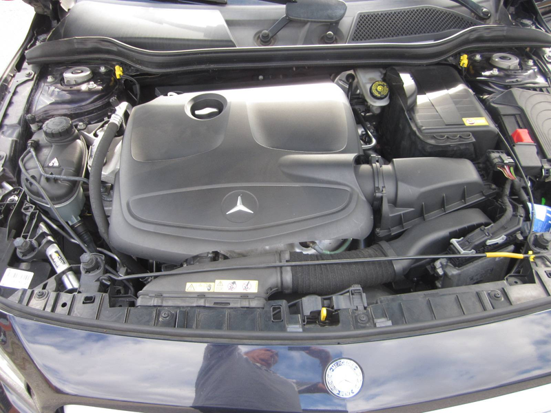 Mercedes-Benz GLA 200 GLA 7G-DCT Edition — photo 11