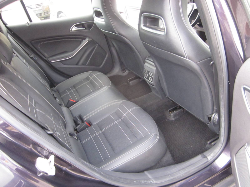 Mercedes-Benz GLA 200 GLA 7G-DCT Edition — photo 10