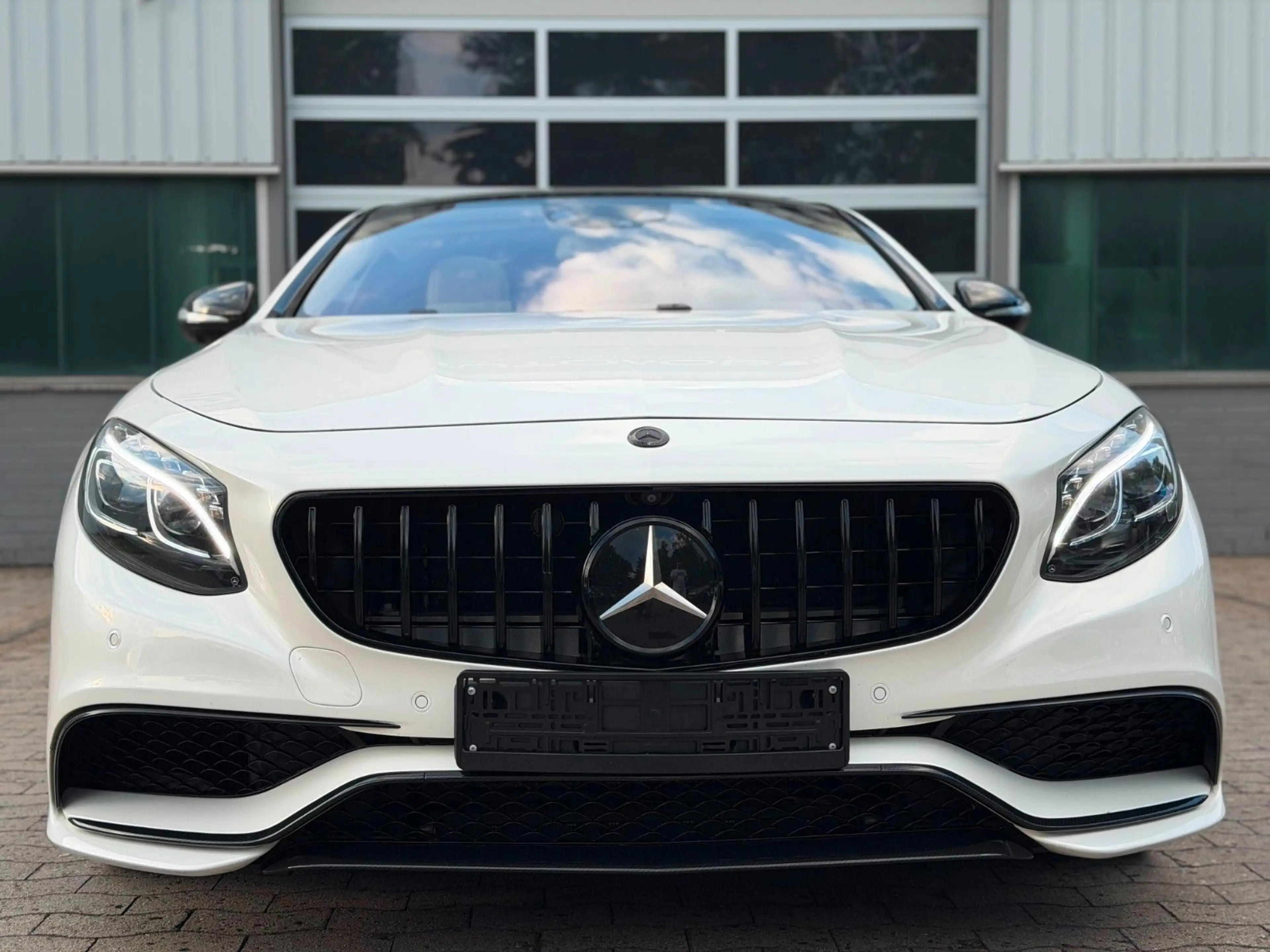 Mercedes-Benz S 63 AMG 4Matic Coupe/Designo/Burmester High-End — photo 2