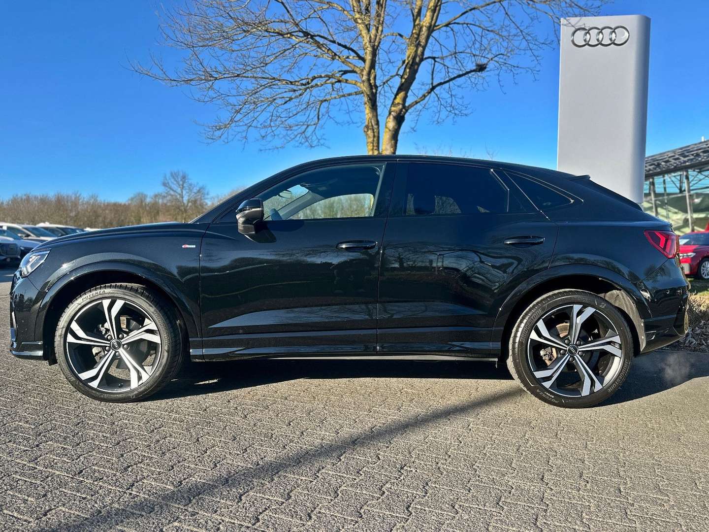 Audi Q3 Sportback S Line Allblack 35 TFSI -  - Joinsteer - #1