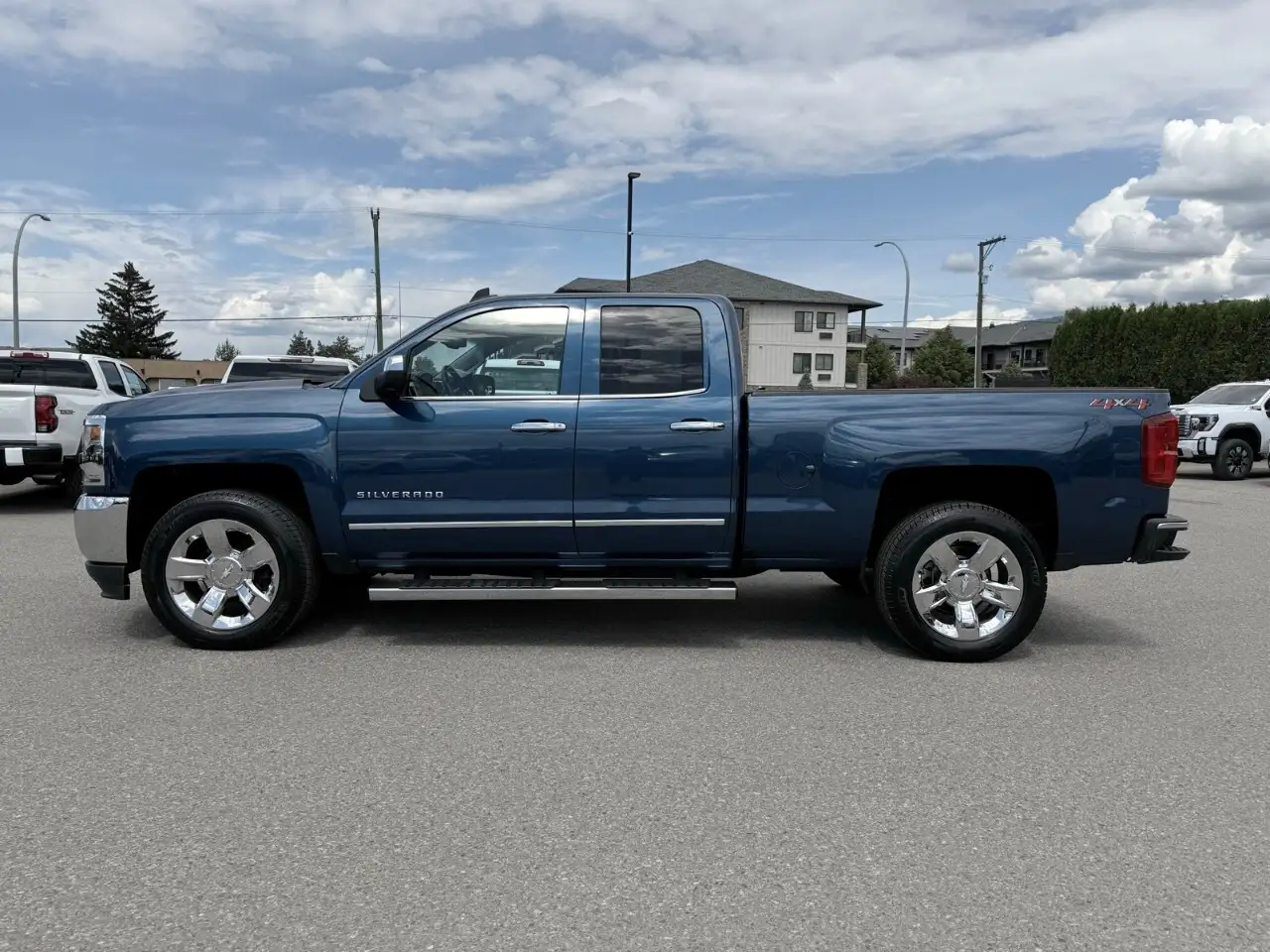 Chevrolet Silverado 1500 снимка Chevrolet Silverado 1500