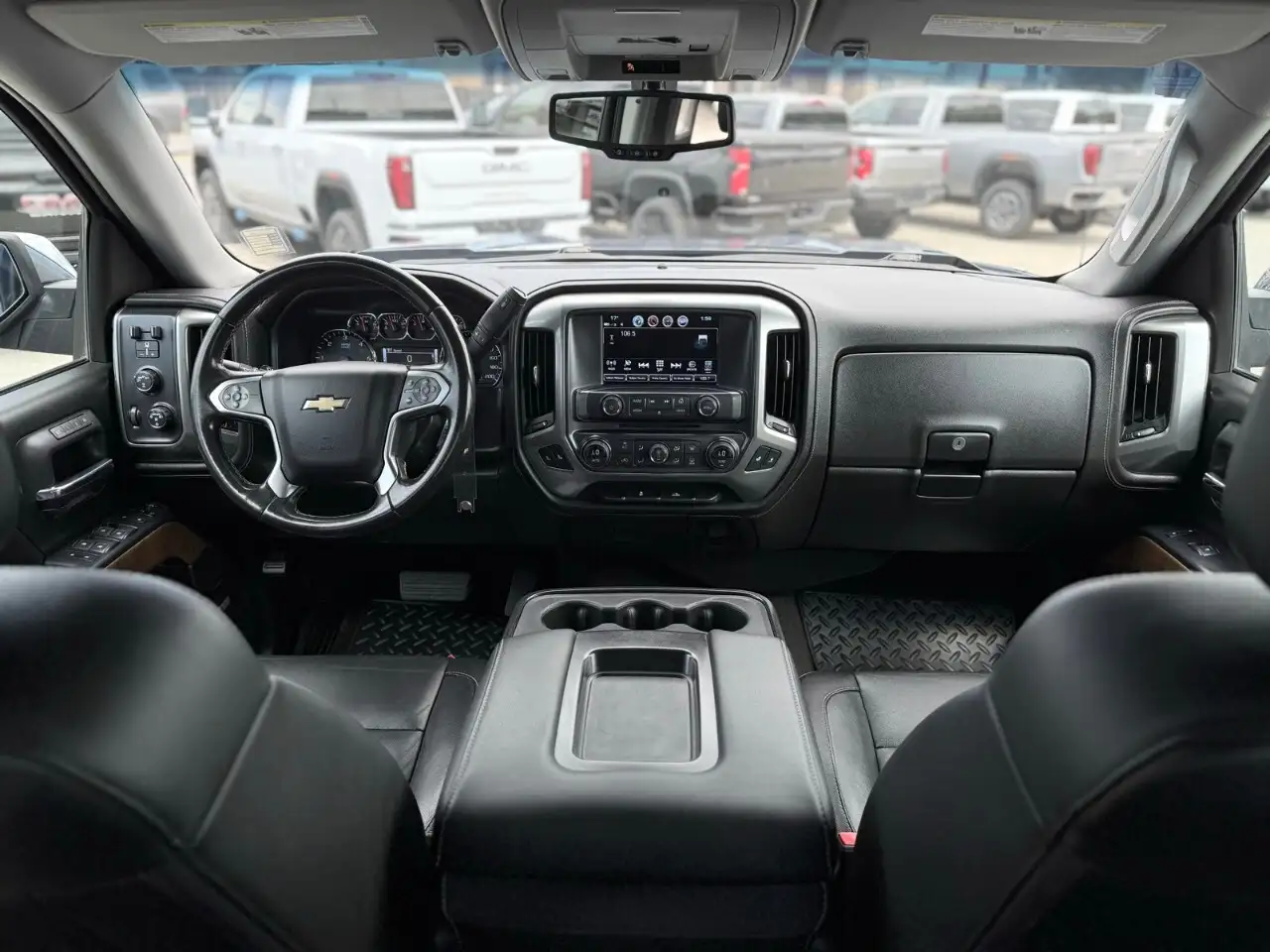 Chevrolet Silverado 1500 снимка Chevrolet Silverado 1500