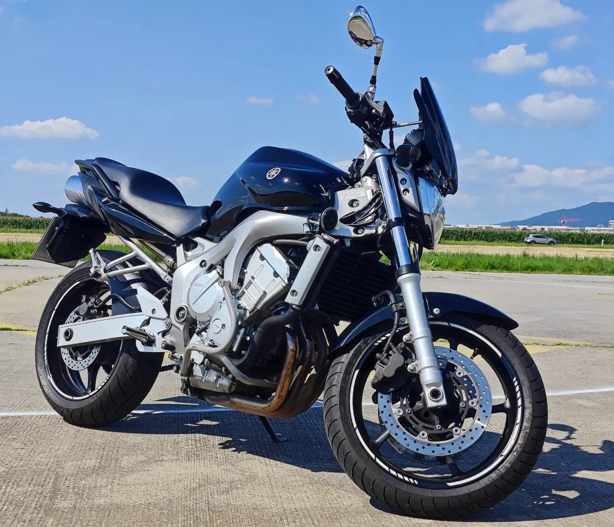 Yamaha FZ 6 (Top Zustand) Schwarz - 1