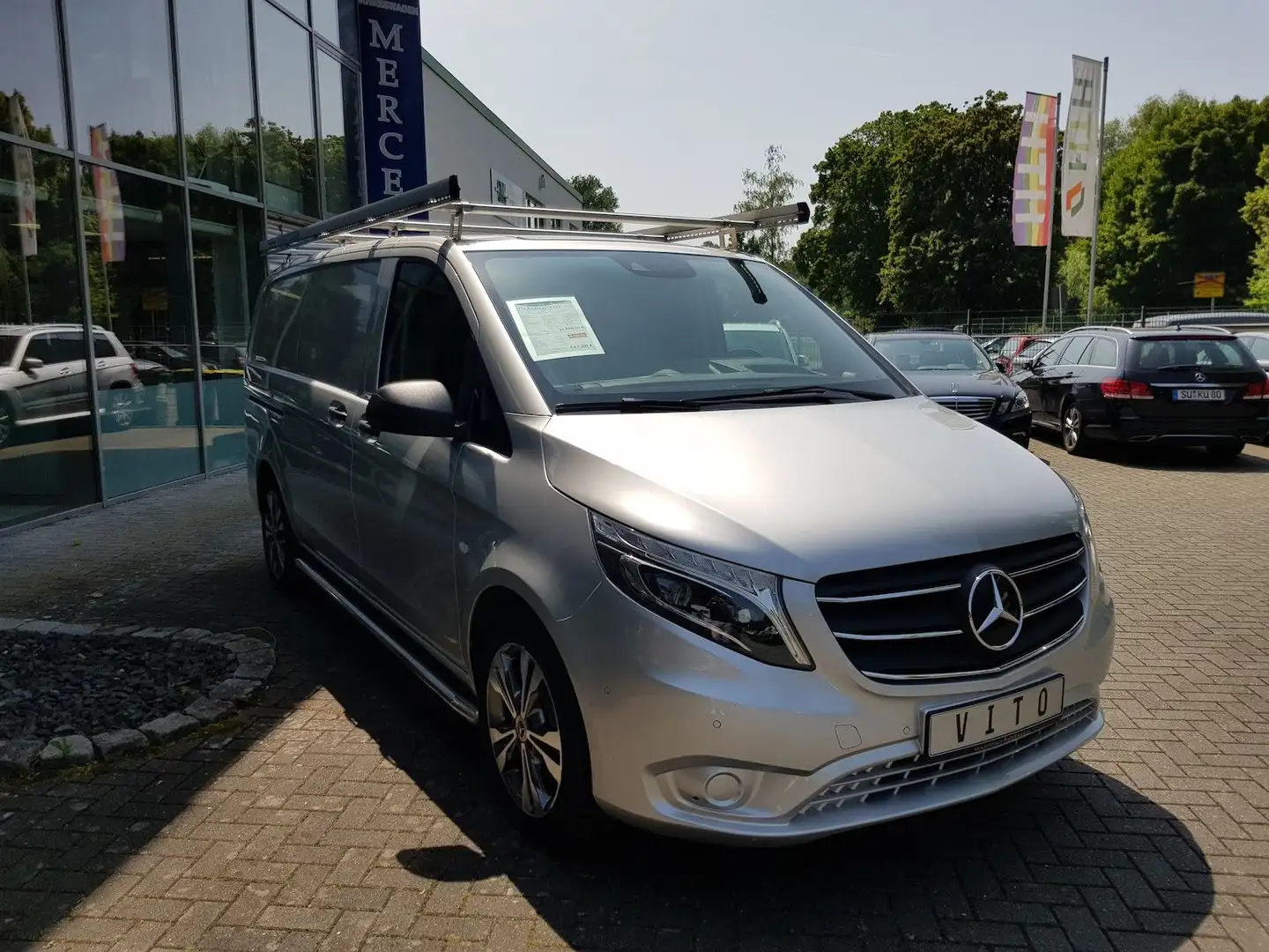 Mercedes-Benz Vito Kasten 119 LANG LED NAVI KAMERA TOTWI SPUR Zilver - 2