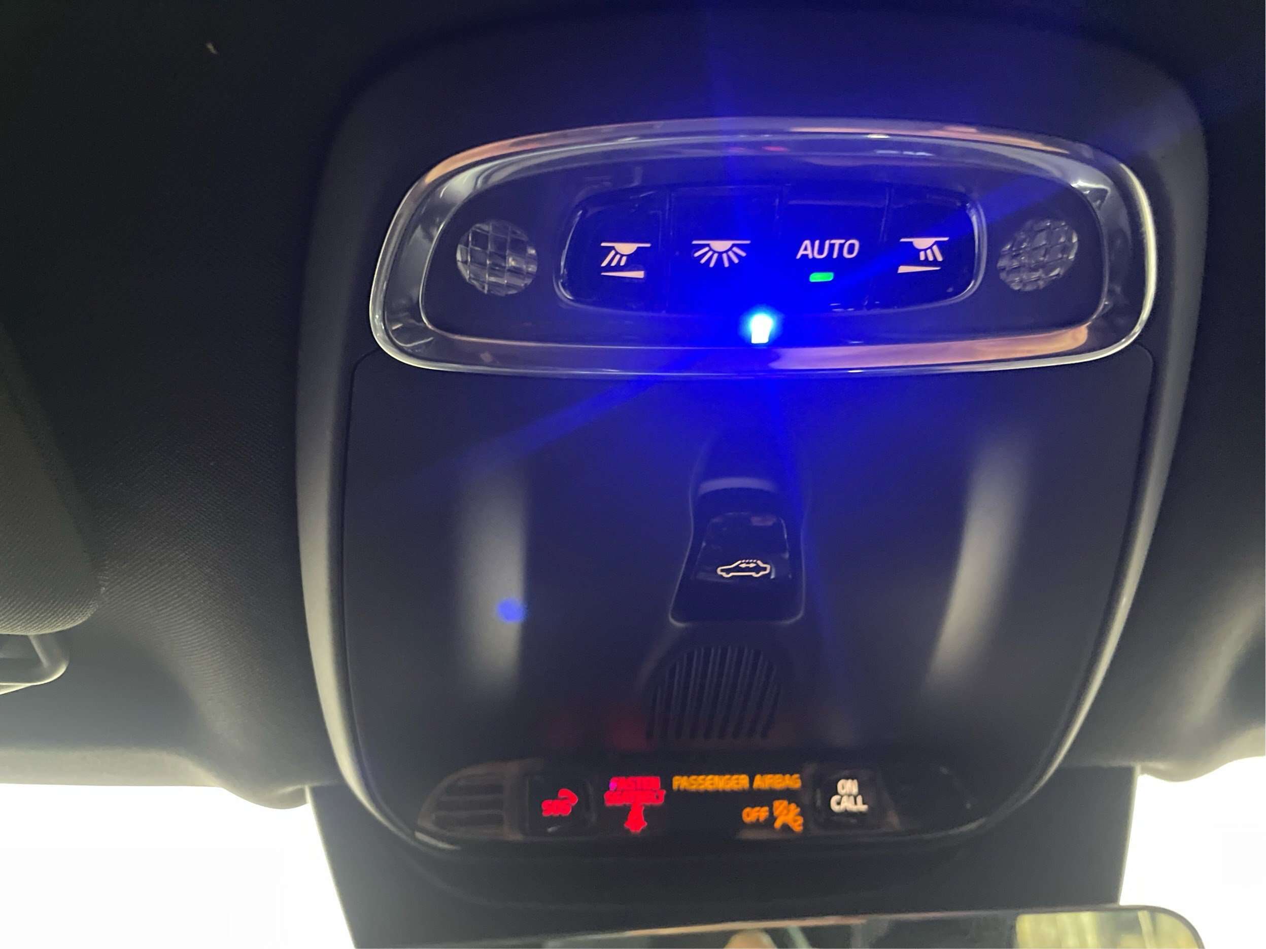 2018 Volvo XC90 T6 R-Design thumb 18