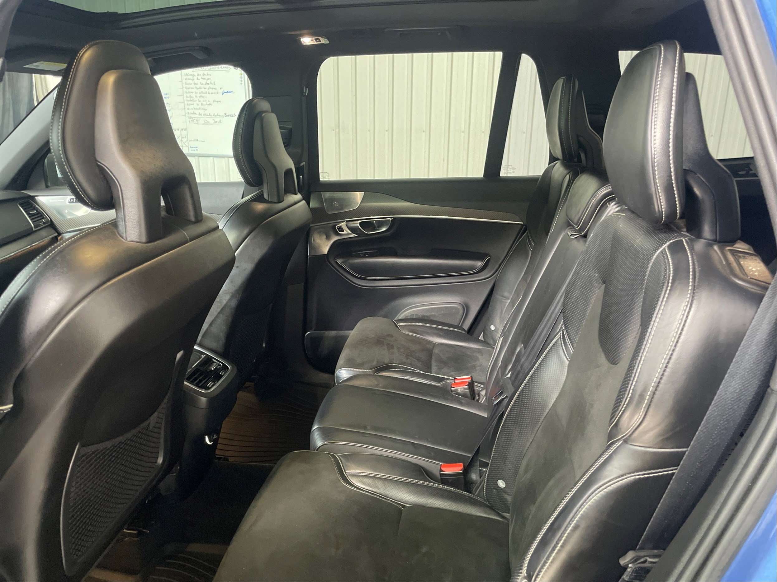 2018 Volvo XC90 T6 R-Design thumb 17