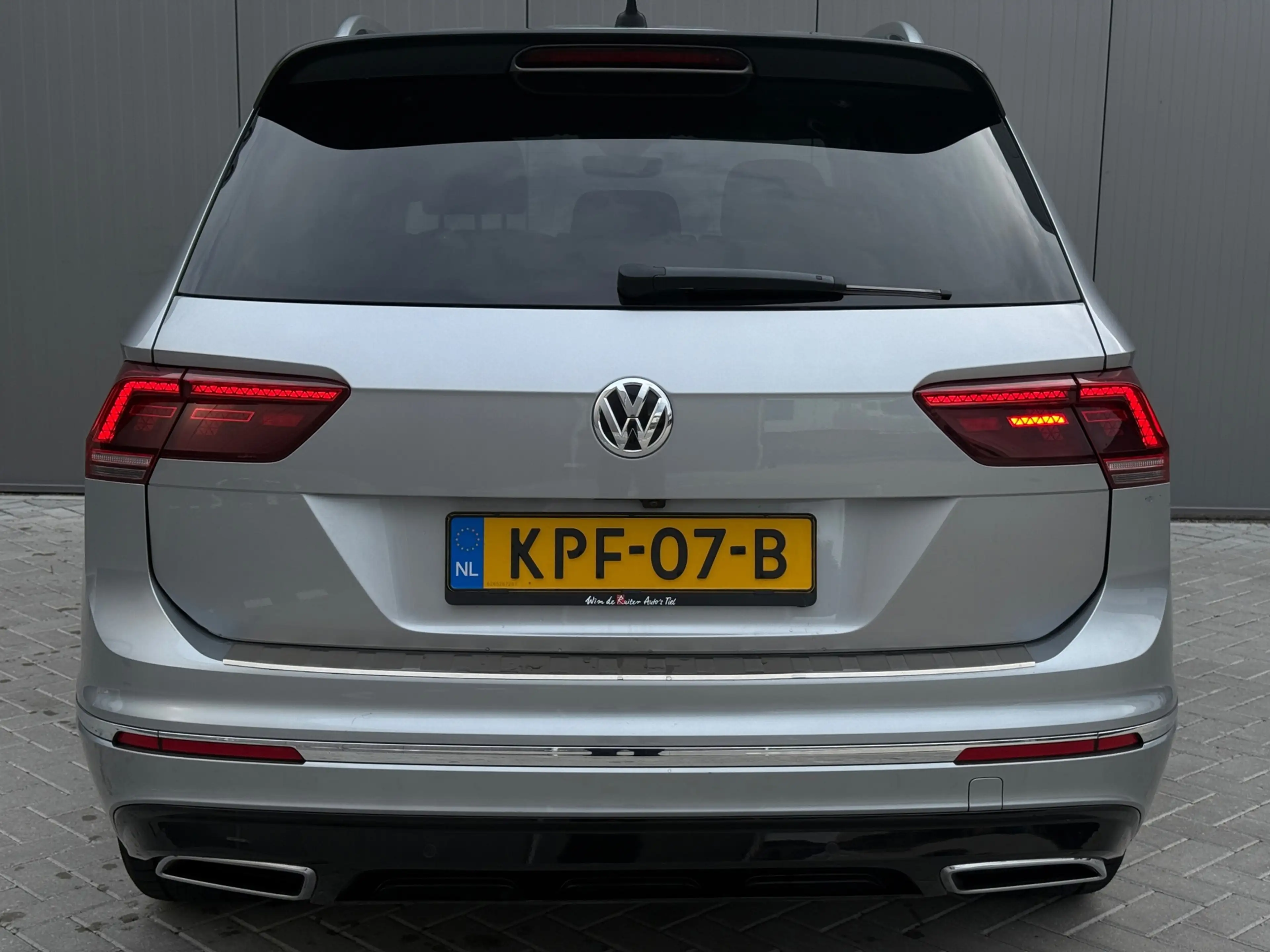 Volkswagen Tiguan Allspace 2.0 TDI R-Line 7p. PANO 360 Xenon — photo 7