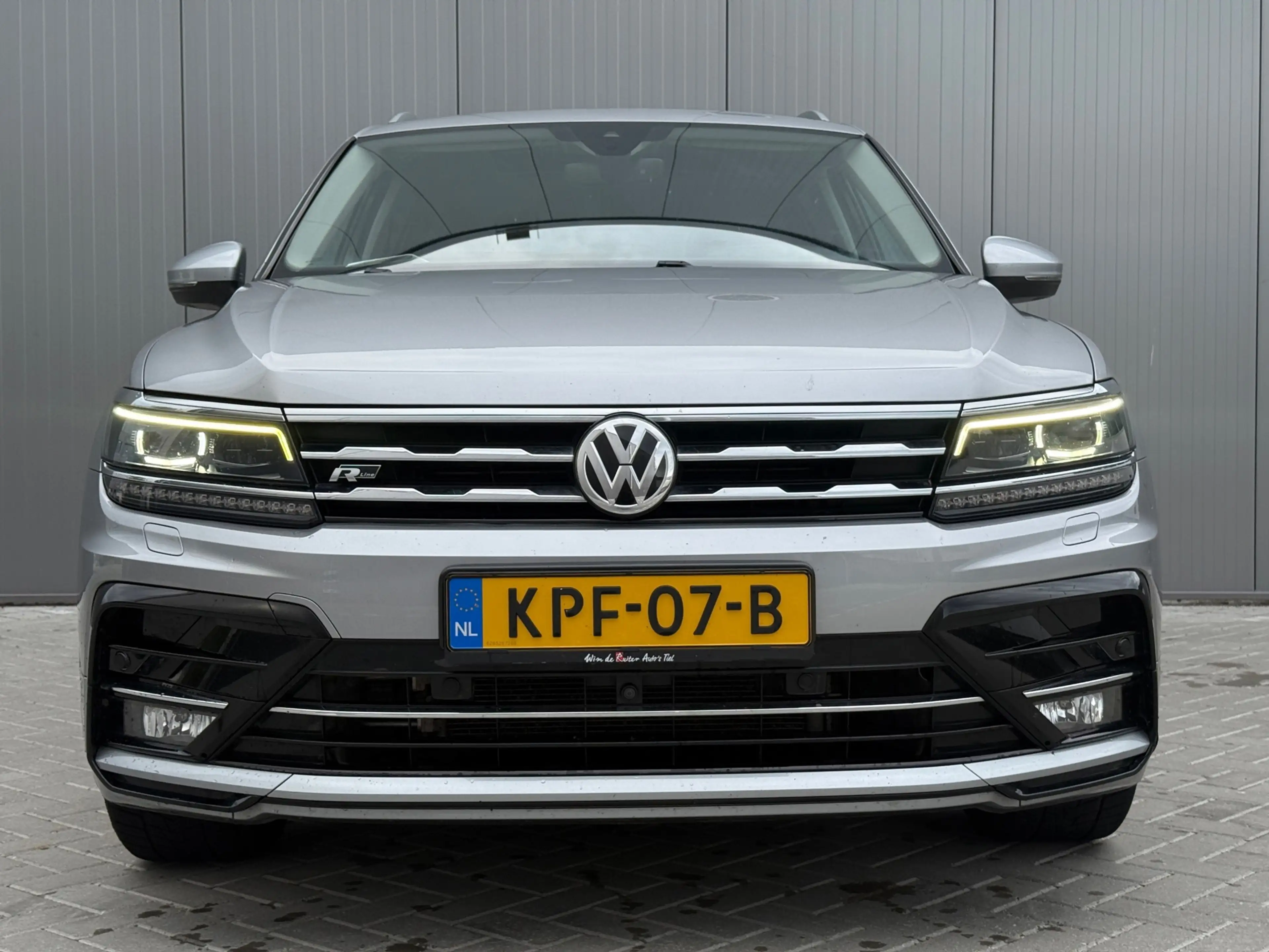 Volkswagen Tiguan Allspace 2.0 TDI R-Line 7p. PANO 360 Xenon — photo 3