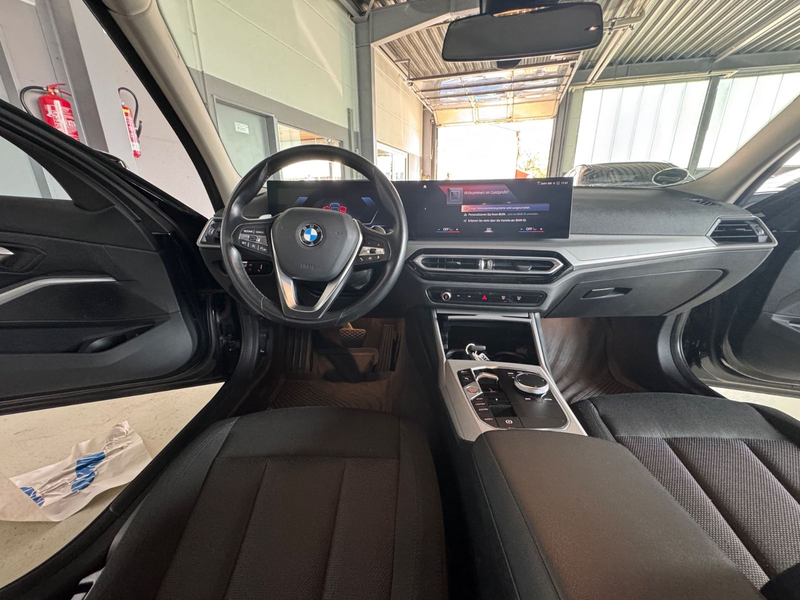 BMW 320 d Touring /Standheizung/LiveCo./Head-Up — photo 14