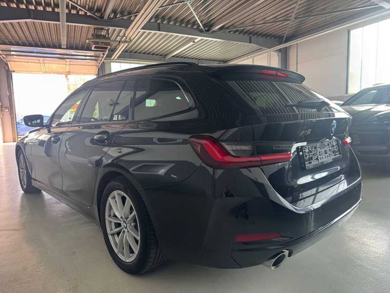 BMW 320 d Touring /Standheizung/LiveCo./Head-Up — photo 4