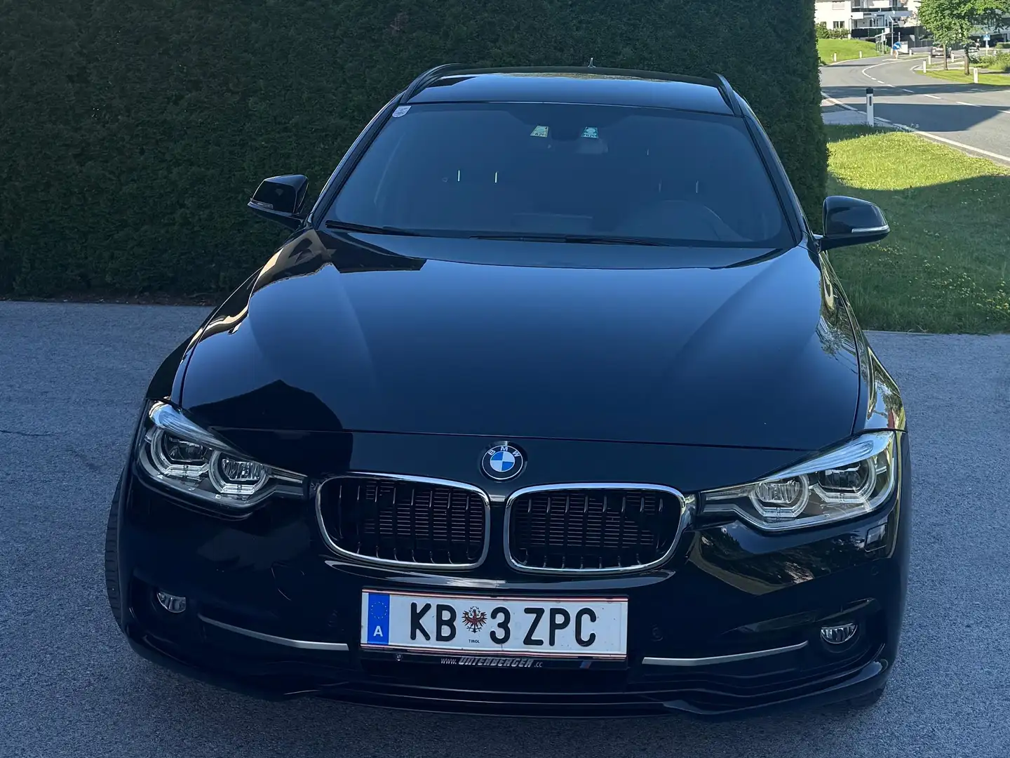 BMW 318 318d xDrive Touring Sport Line Sport Line Schwarz - 2