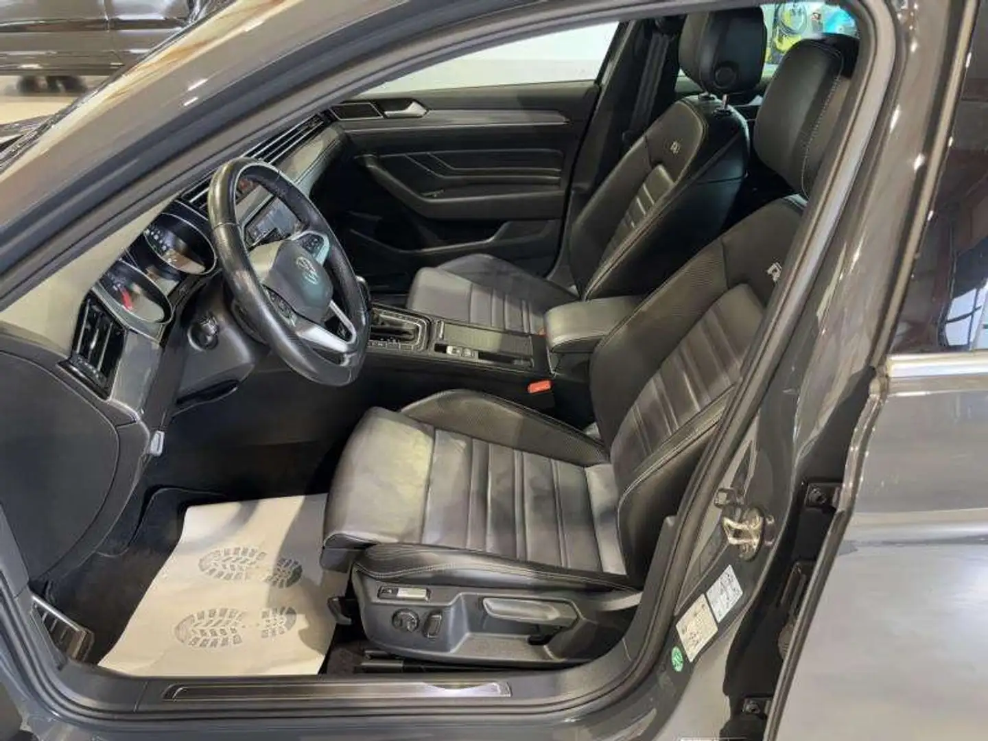 Volkswagen Passat *** SKY 2x R-LINE KAMERA LED PANORAMADACH ANHÄN... Grau - 2