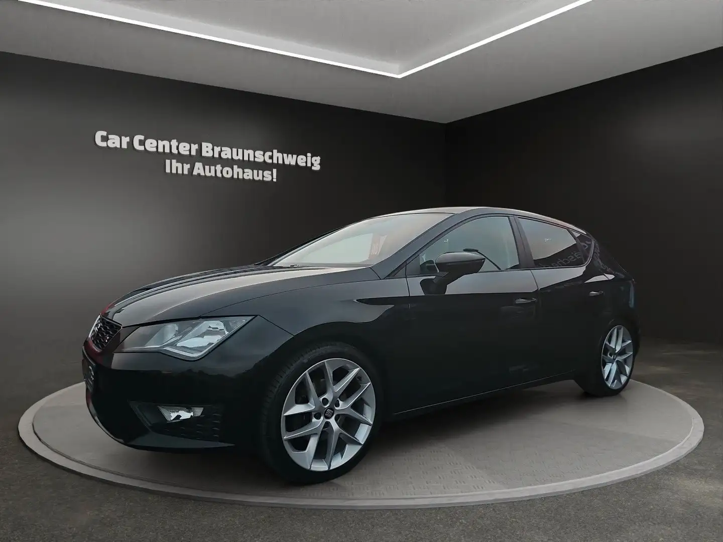 SEAT Leon 2.0 TDI FR+PDC+Alu+1~Hand+Temp Černá - 1