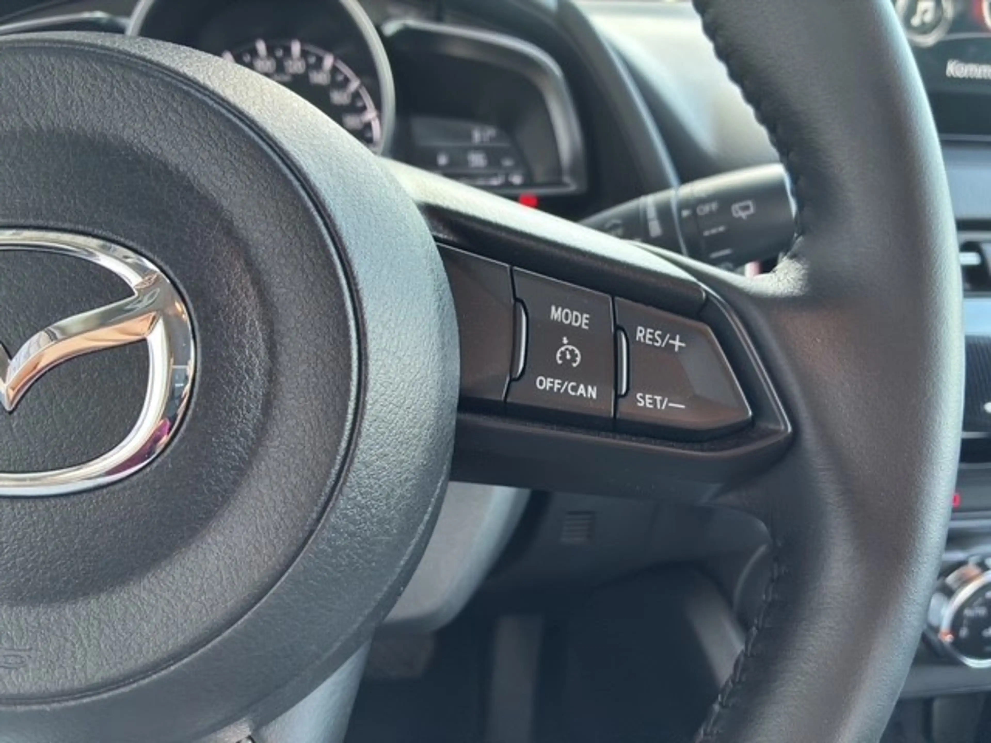 Mazda 2 SKYACTIV-G 90 Aut. Homura — photo 13