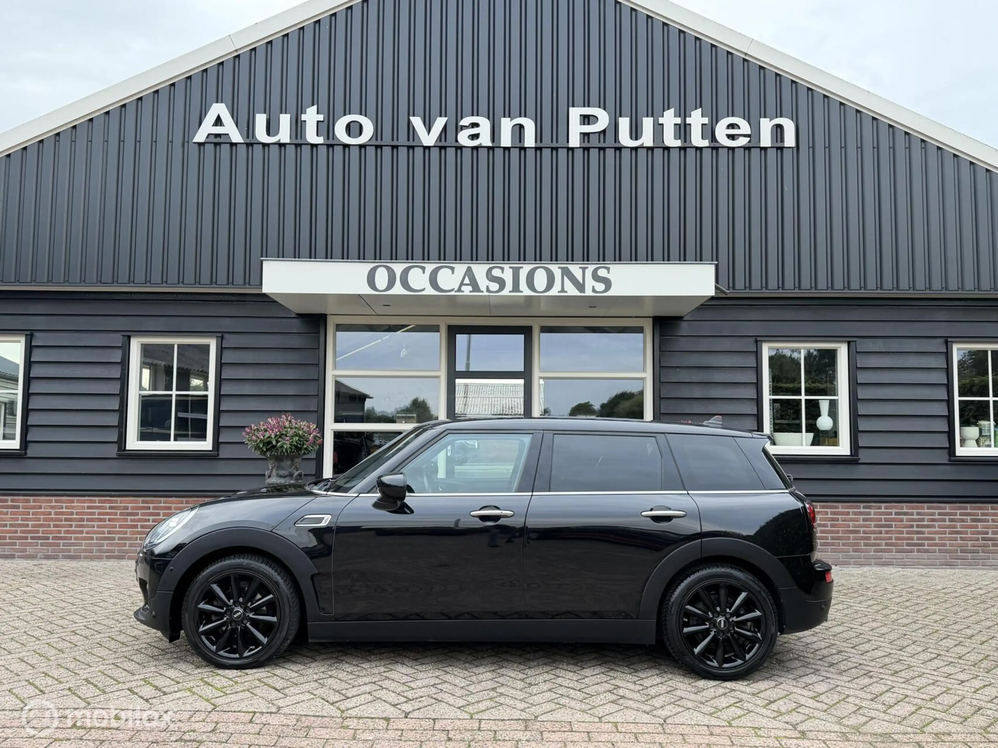 MINI One Clubman 1.5 Chili / Automaat / LED / Navi — photo 2