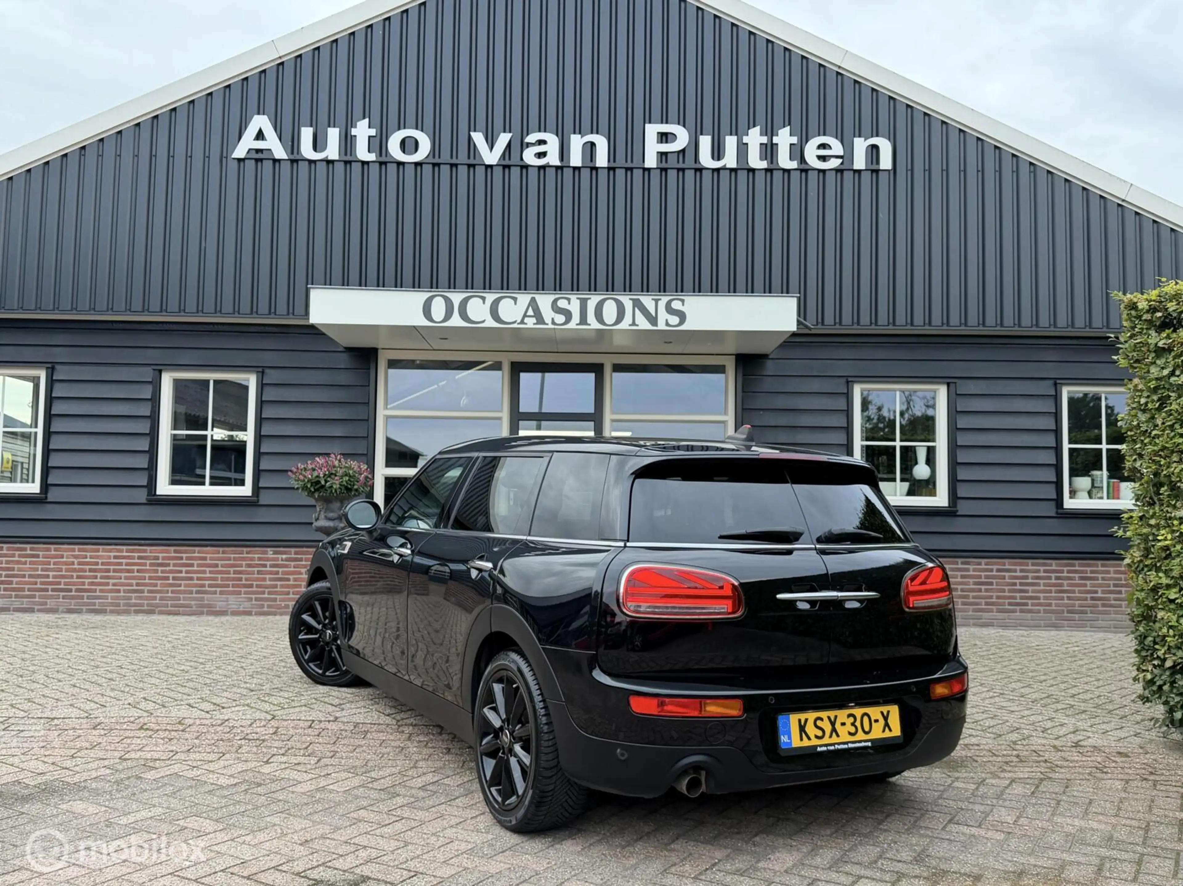 MINI One Clubman 1.5 Chili / Automaat / LED / Navi — photo 3
