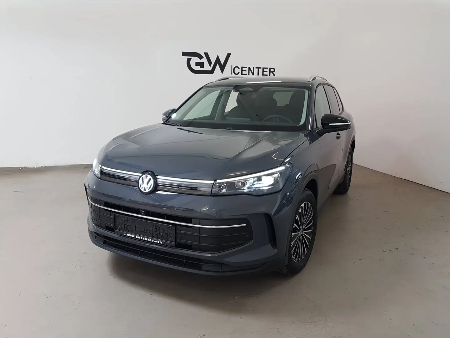 Volkswagen Tiguan 1.5 eTSI Life "Goal" MJ2026 LEDPlus AHK ACC 360 Grau - 1