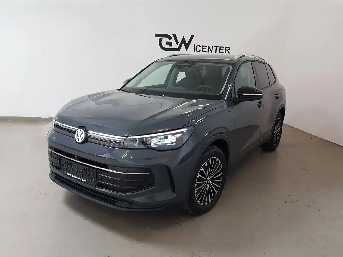 Volkswagen Tiguan 1.5 eTSI Life "Goal" MJ2026 LEDPlus AHK ACC 360 Grau - 2