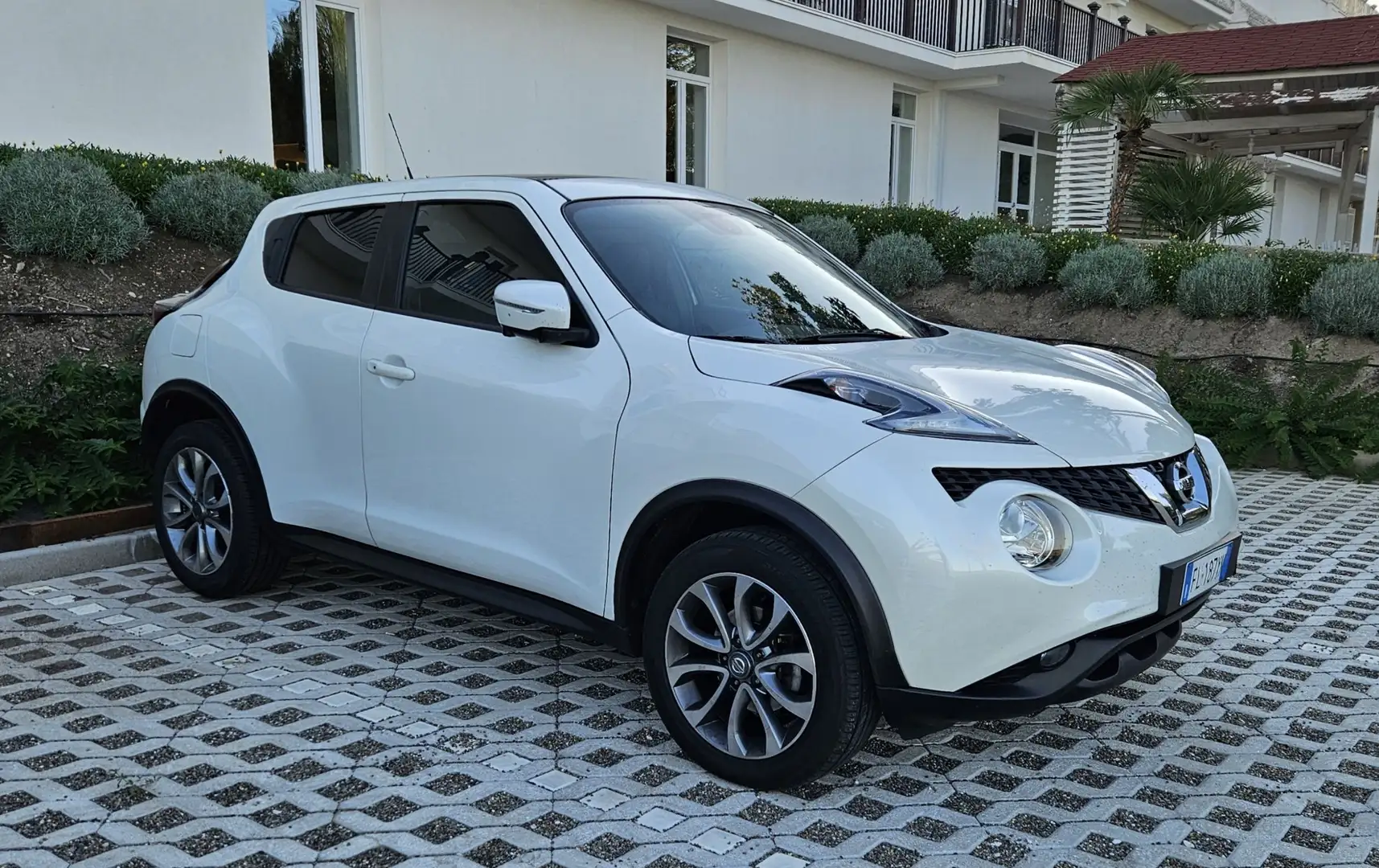 Nissan Juke 1.5 dci Premium 110cv Bianco - 1