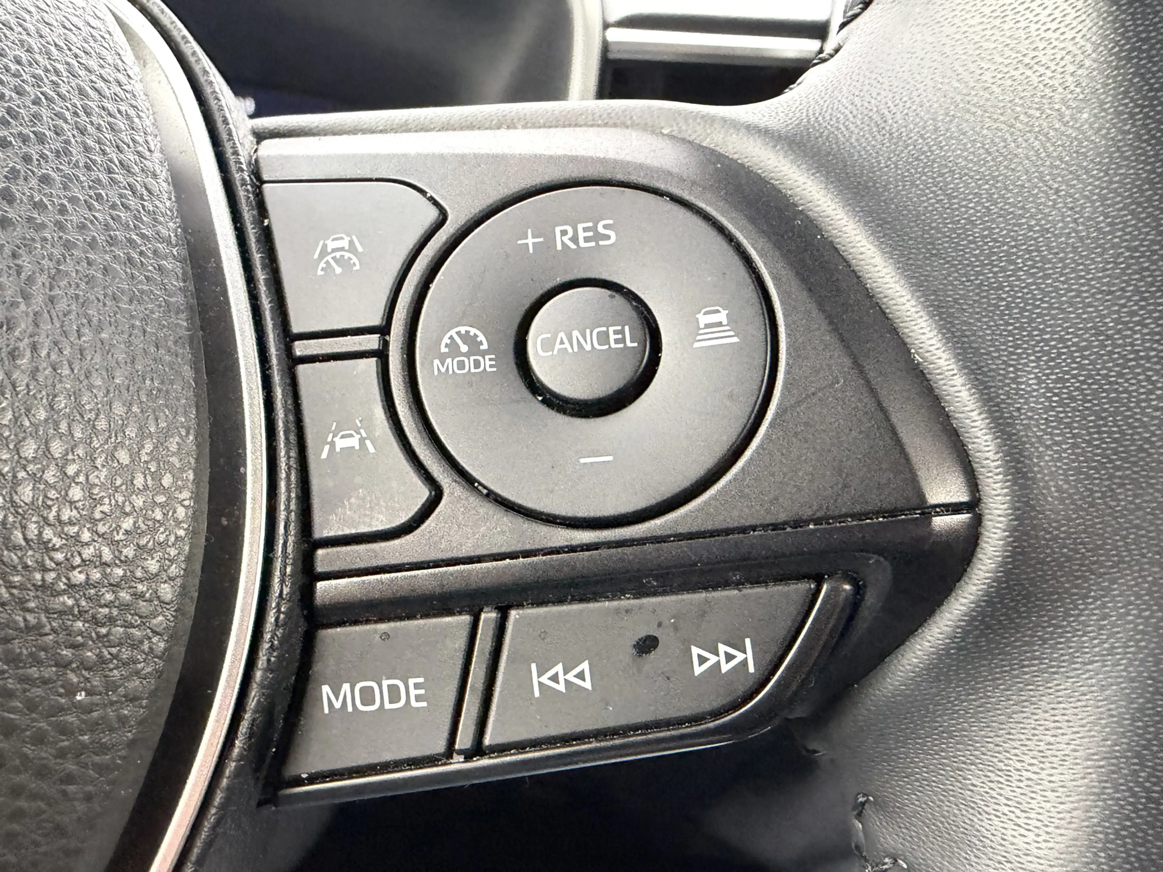 Toyota Corolla Cross Hybrid 140 Style NL Auto Dealer Onderhouden BSM PD — photo 16