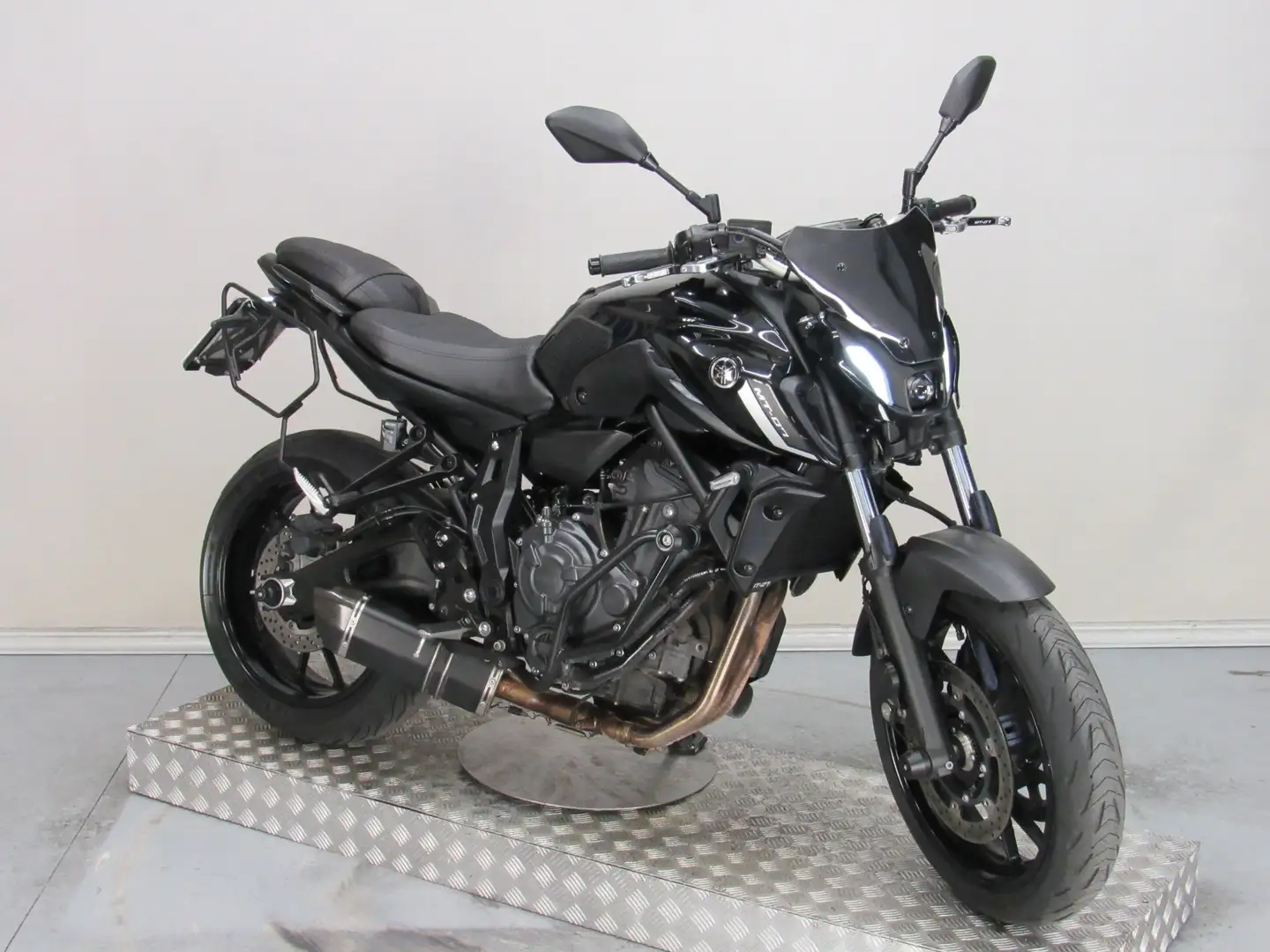 Yamaha MT-07 PURE Negro - 2