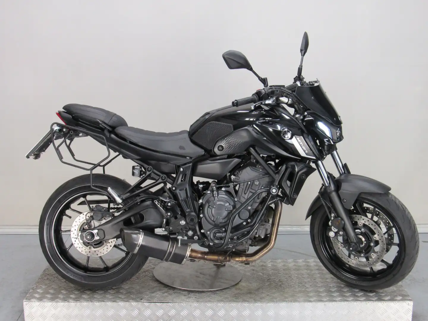 Yamaha MT-07 PURE Negro - 1