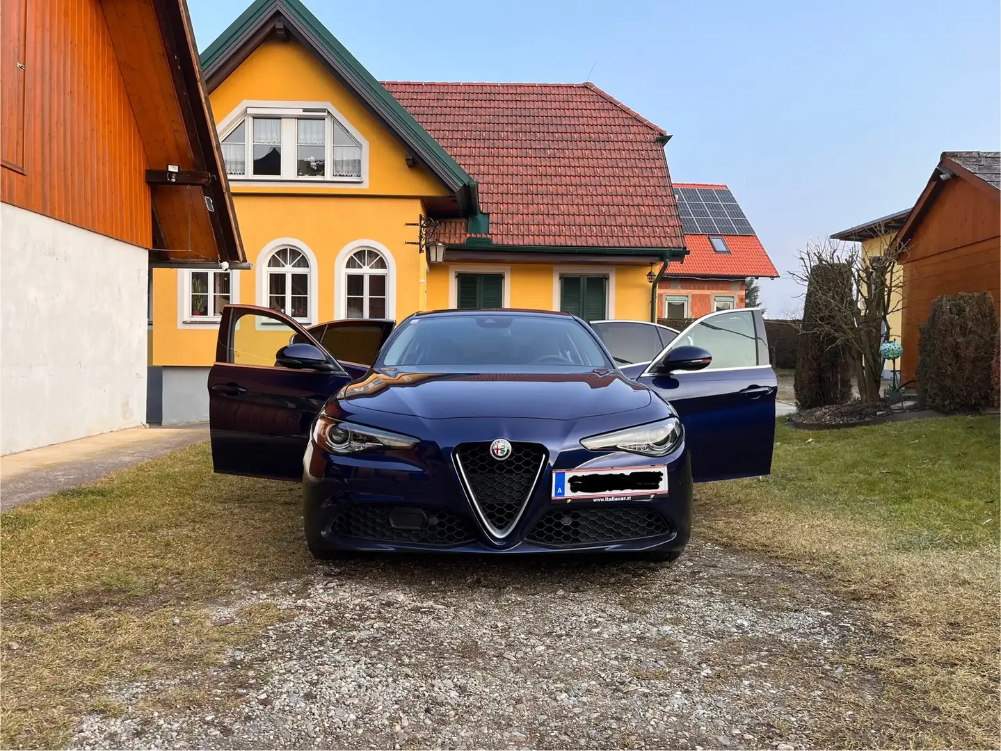 Alfa Romeo Giulia Super 2,2 180 AT RWD - 1