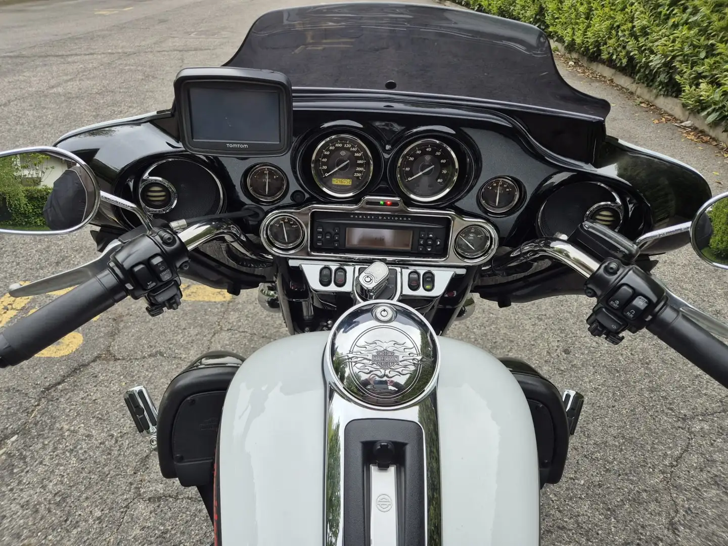 Harley-Davidson Electra Glide Full optional-Limited edition Alb - 2