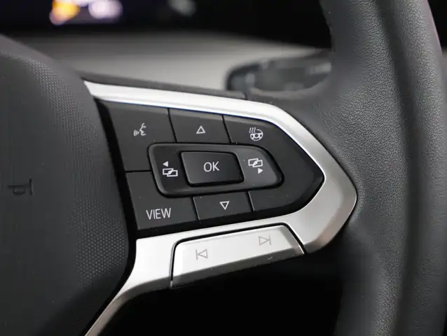 Volkswagen Golf view 15
