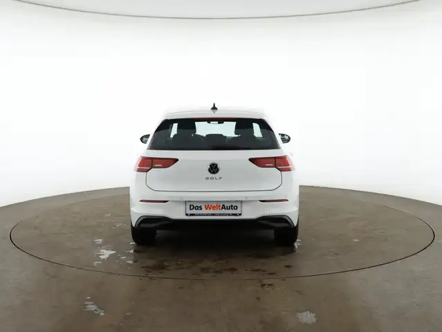 Volkswagen Golf view 6