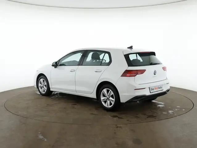 Volkswagen Golf view 5