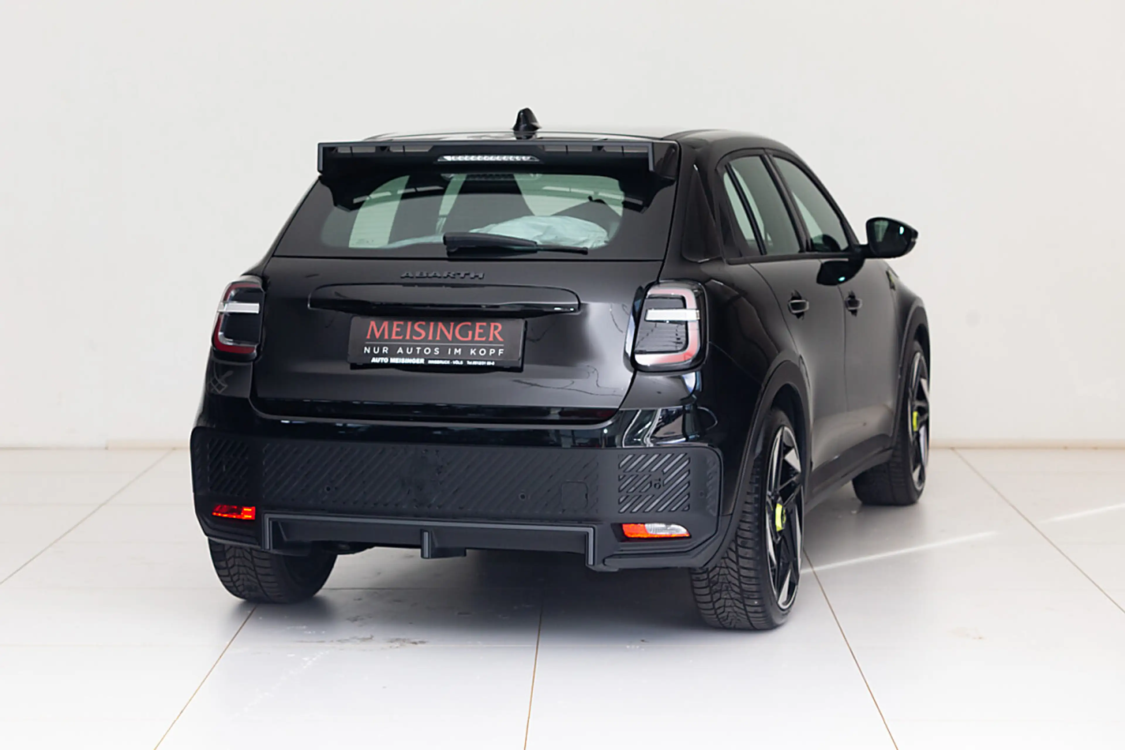 Abarth 600e Turismo — photo 2