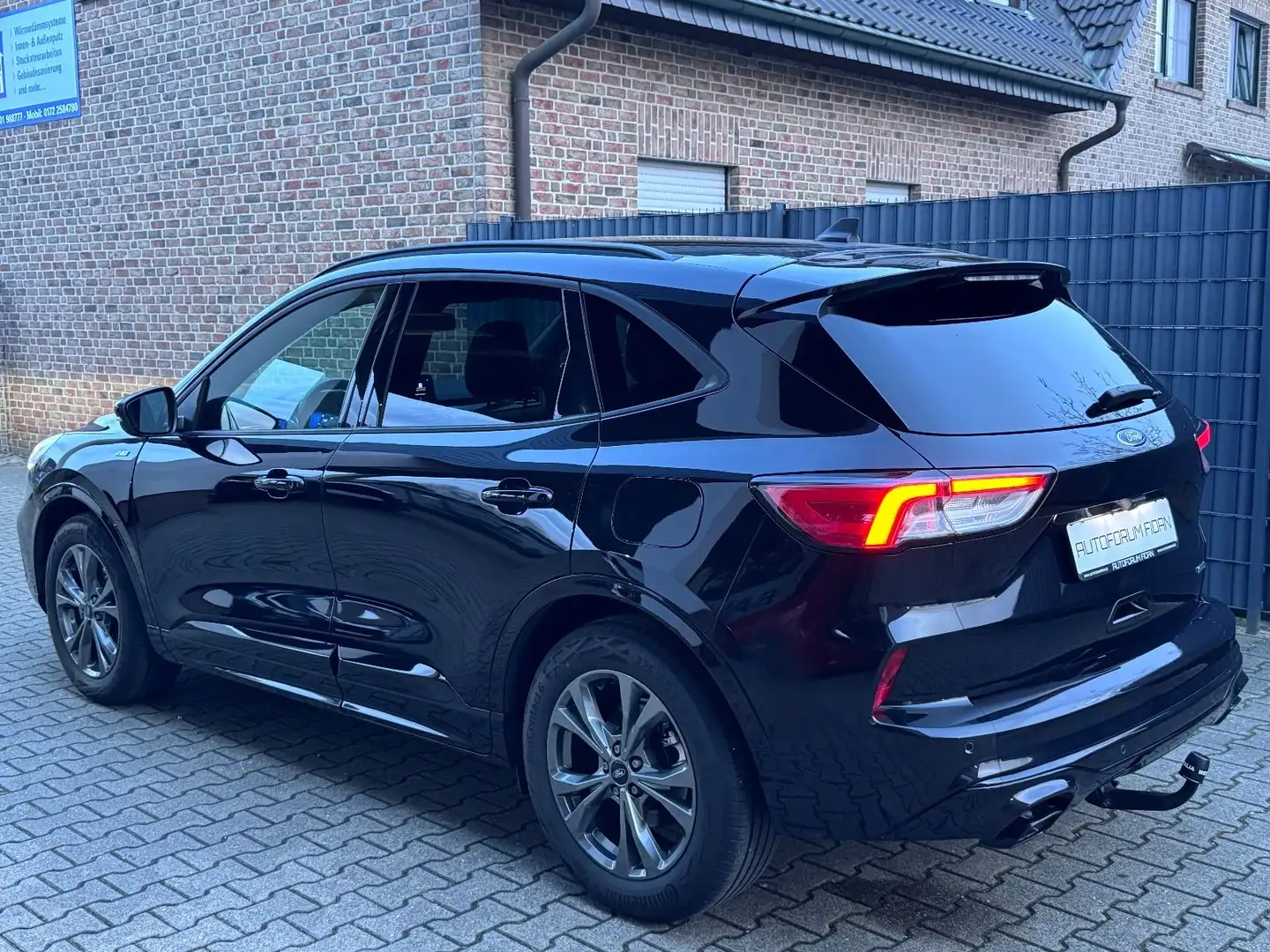 Ford Kuga Hybrid ST-Line X LED|CARPLAY|AHK|KAMERA|PDC Schwarz - 2