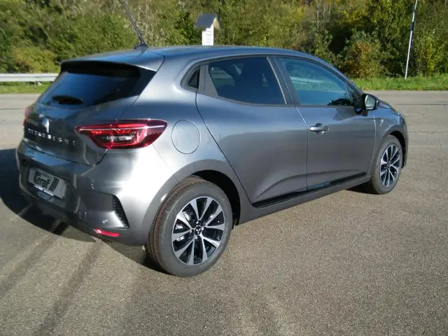 Mitsubishi Colt view 6
