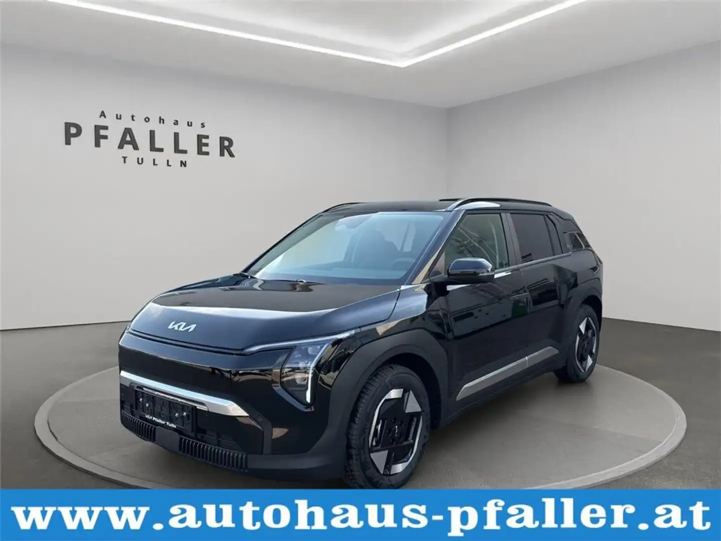 Kia EV3 FWD 81,4kWh Long Range Earth Schwarz - 1