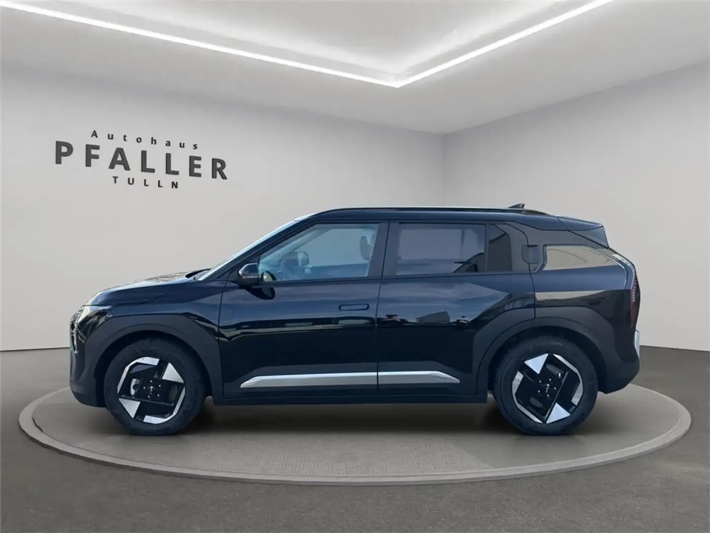 Kia EV3 FWD 81,4kWh Long Range Earth Schwarz - 2