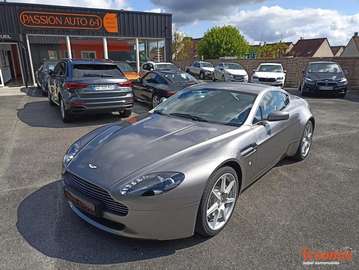 V8 VANTAGE COUPE POWERSHIFT