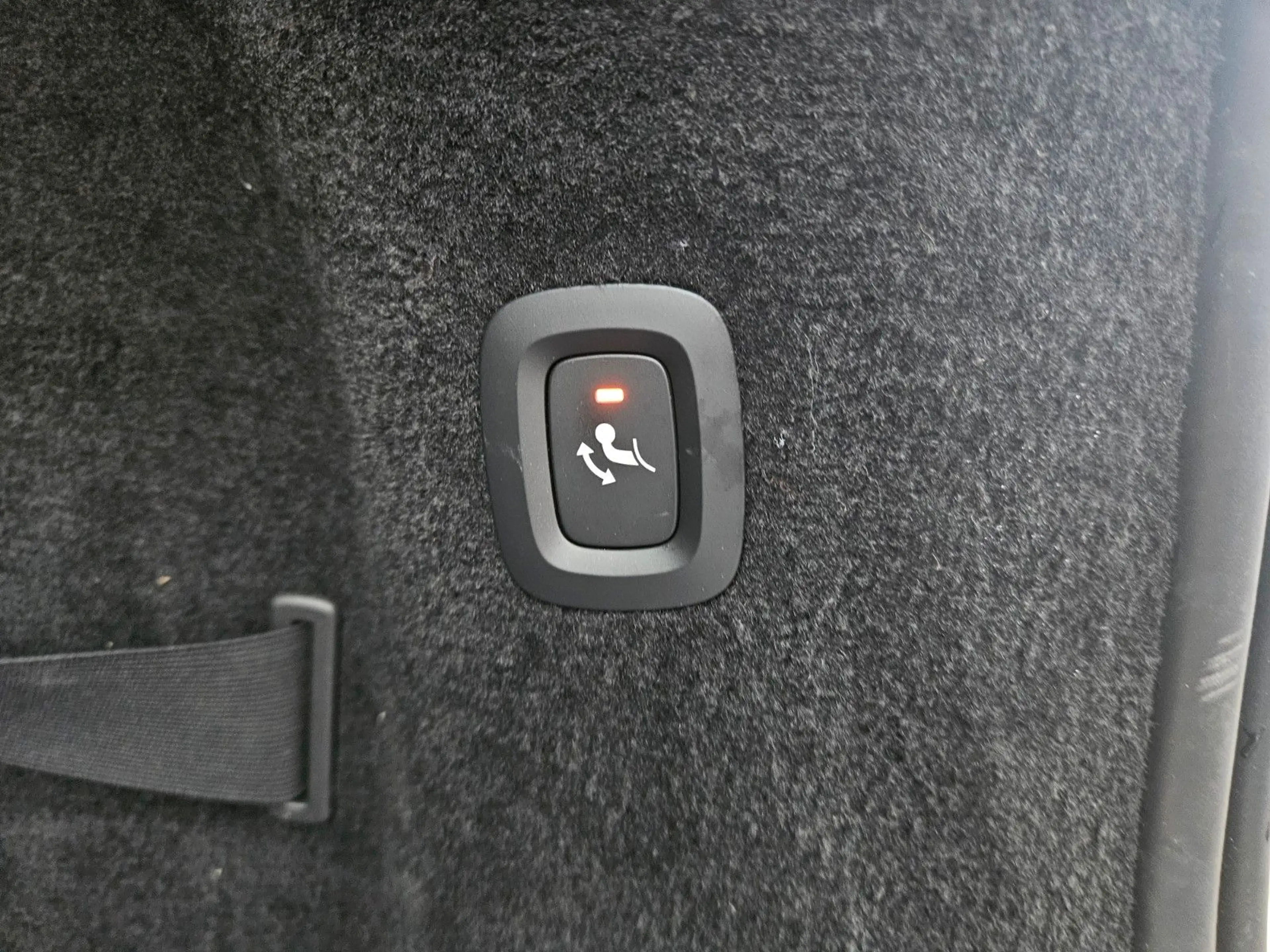 Volvo V90 Cross Country Pro AWD AHK LED LEDER XENIUM — photo 9