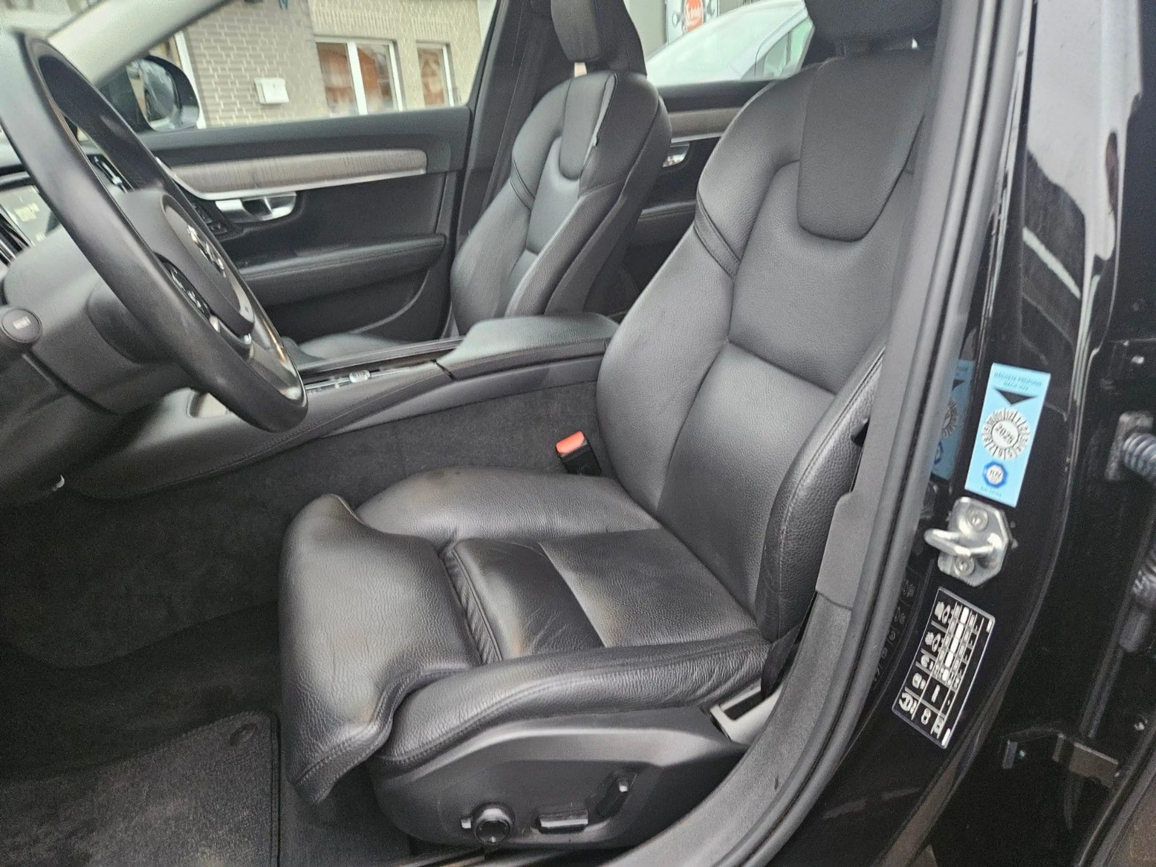 Volvo V90 Cross Country Pro AWD AHK LED LEDER XENIUM — photo 13