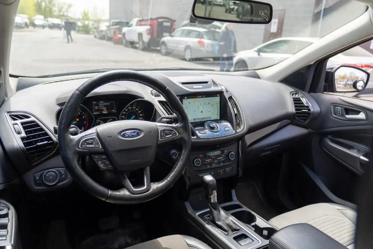 Ford Escape снимка Ford Escape